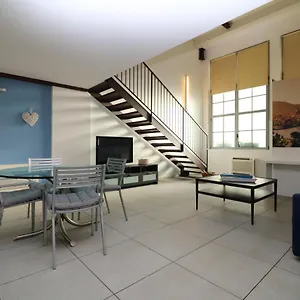 https://loftincomo.it-lombardy.com