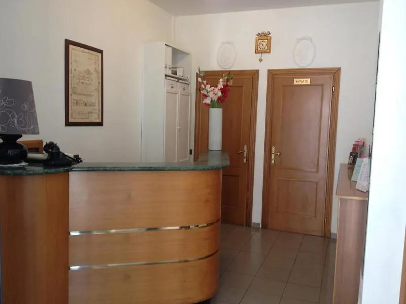Hotel Cecile Pisa