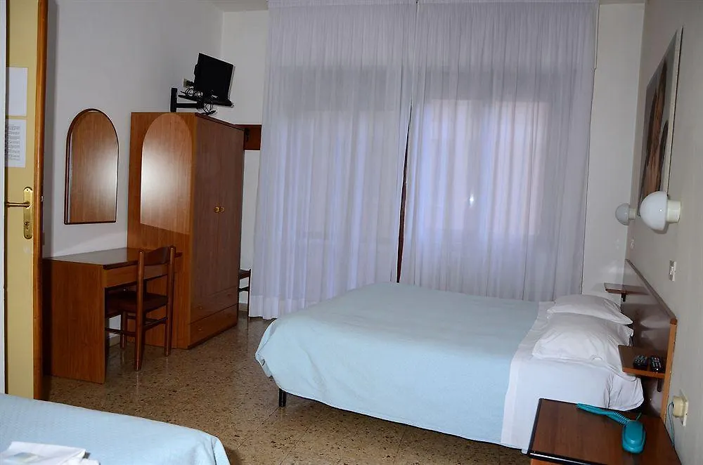 Hotel Cecile Pisa Italy