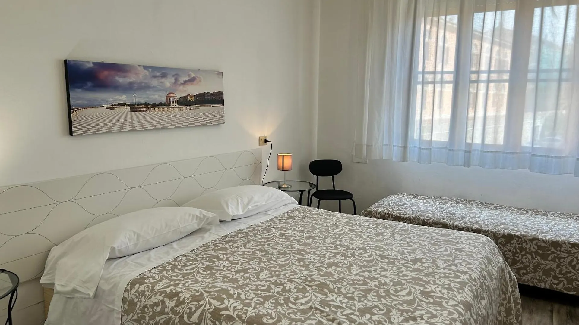 **  Hotel Cecile Pisa Italy